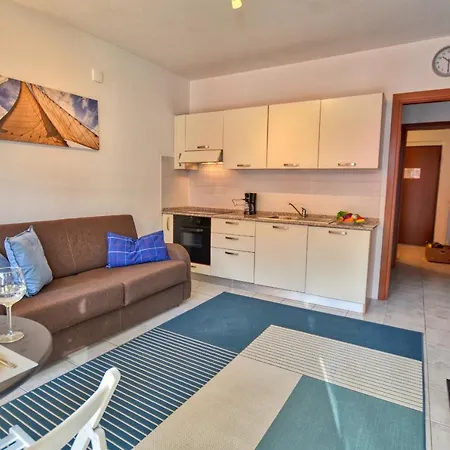Good Times Apartment